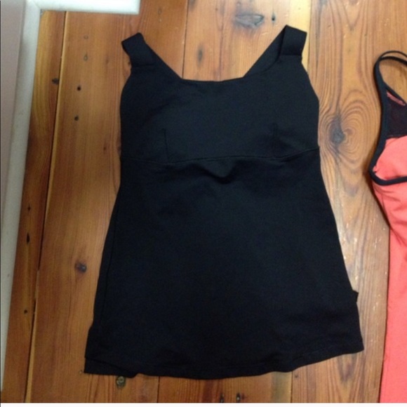 Black lululemon top - Picture 2 of 2